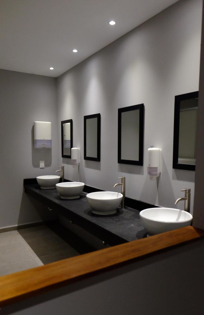 Izzzleep Aeropuerto Terminal 2 Hotell Mexico by Eksteriør bilde