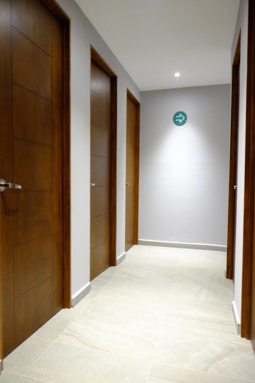 Izzzleep Aeropuerto Terminal 2 Hotell Mexico by Eksteriør bilde